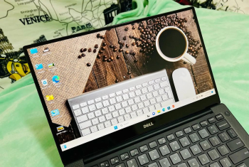 Dell XPS 13 ULTRABOOK, 13.3 FHD CORE i5 8GB/256 NVME SSD WINDOWS 11