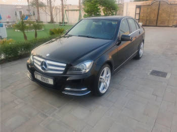 Mercedes c200 2013 like new
