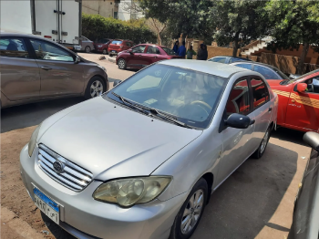 BYD _F3. 2015 حالة ممتازة للبيع