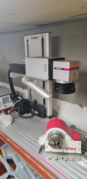 ماكينة ليزر للحفر على المعادن laser engraving machine for metal use