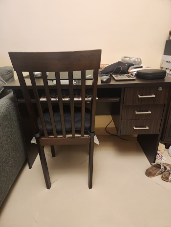 Office Desk- 120(L)x 75(H)x 60(W) 