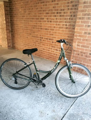 Specialized commuter bike medium