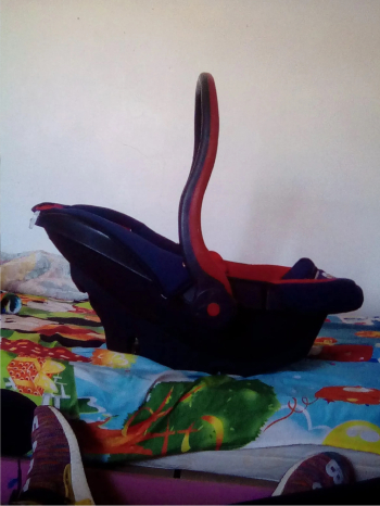 كرسي هزاز للأطفال