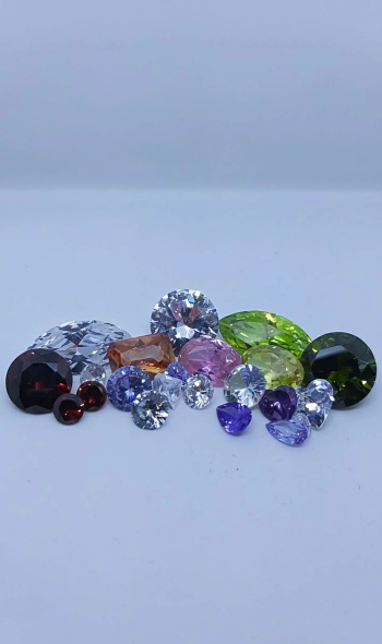 Cubic zirconia different sizes and colours per piece/whole sale