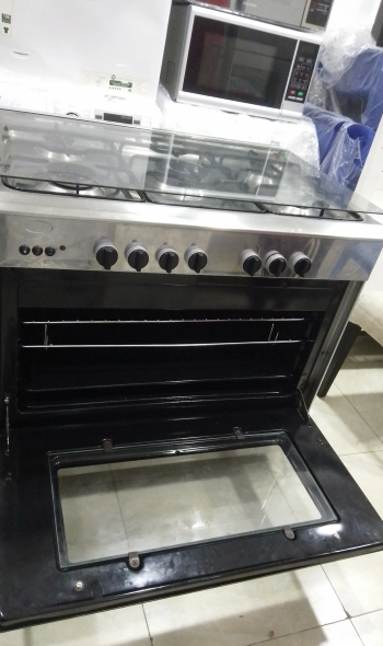 فرن غاز بحاله ممتازه