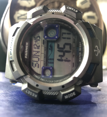 للبيع ساعة باس نيو الاصلية